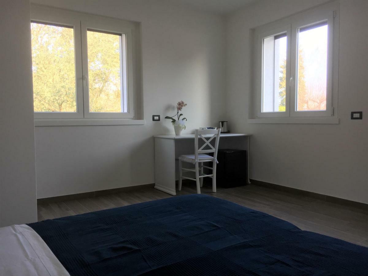 B&B Le Farfalle Onno Exteriör bild
